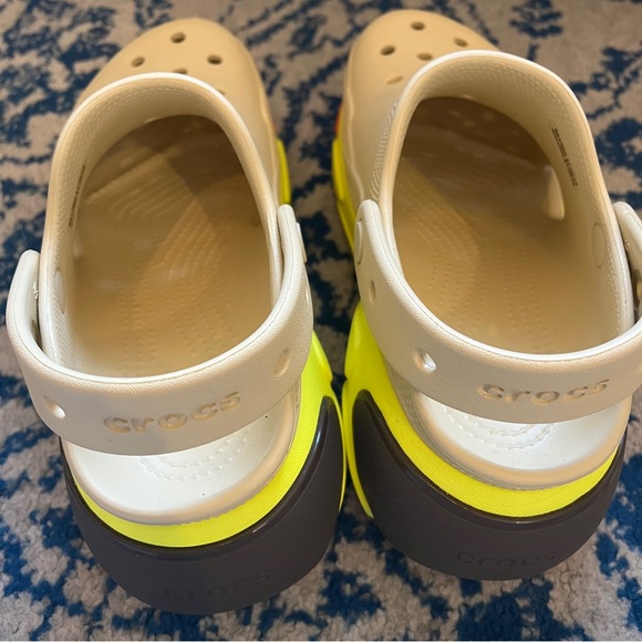 CROCS Womens BUBBLE CRUSH CLOG SESAME W 9- M 7. - Picture 4 of 7